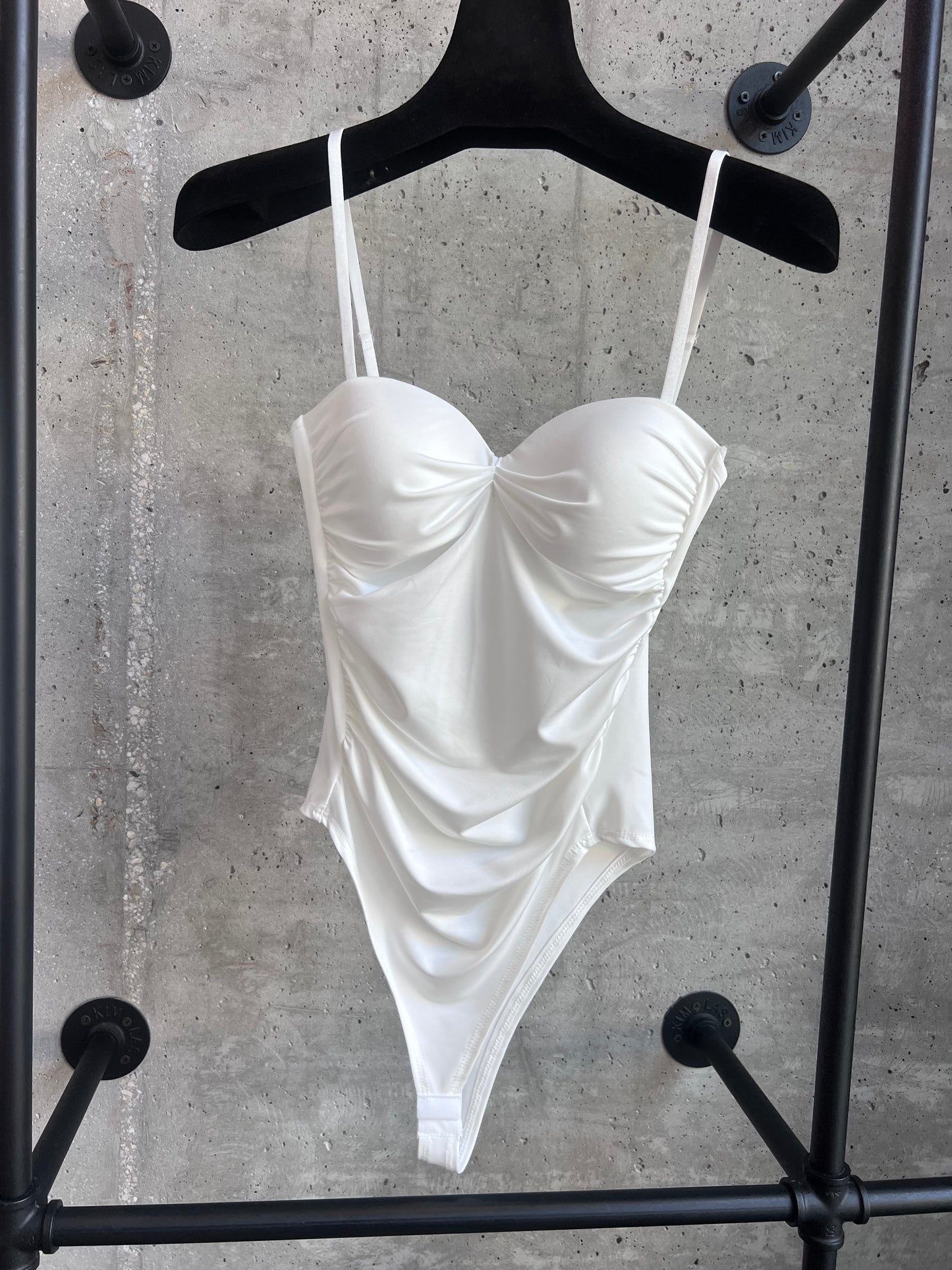 Body Corina
